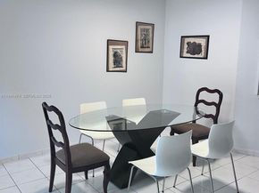 1670 NE 191st St 4033, Miami FL 33179