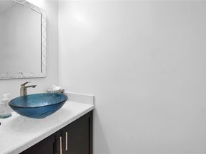 211 Cameron Ct, Weston FL 33326
