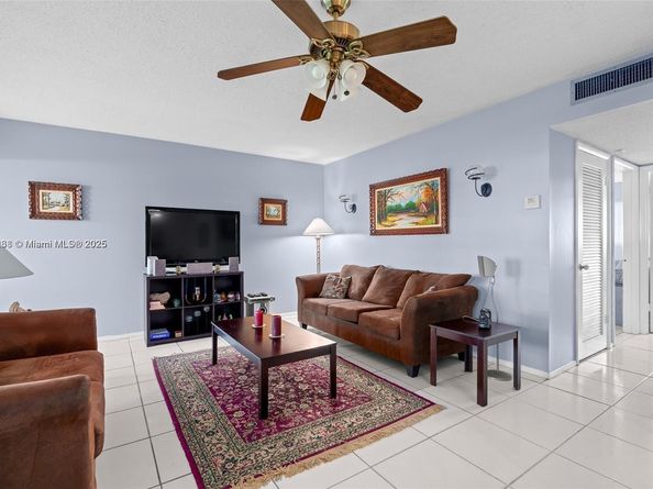 5300 Washington St J115, Hollywood FL 33021