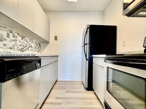 2020 NE 135th St 407, North Miami FL 33181