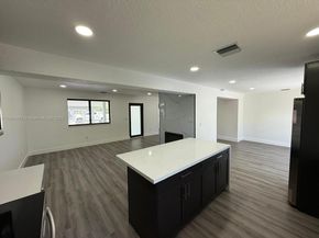 20 NW 197th St, Miami Gardens FL 33169