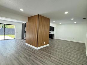 20 NW 197th St, Miami Gardens FL 33169