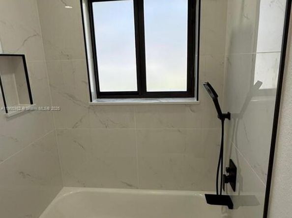 20 NW 197th St, Miami Gardens FL 33169