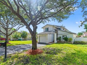 10560 La Placida Dr, Coral Springs FL 33065
