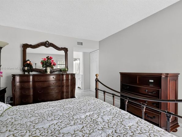 5900 SW 127th Ave 3113, Miami FL 33183