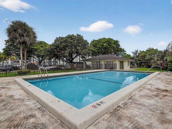 5900 SW 127th Ave 3113, Miami FL 33183