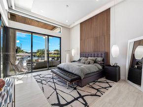 3701 NE 26th Ave, Lighthouse Point FL 33064