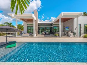 3701 NE 26th Ave, Lighthouse Point FL 33064