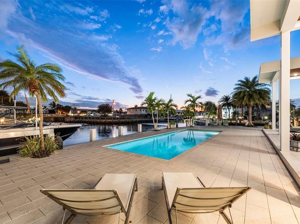 3701 NE 26th Ave, Lighthouse Point FL 33064