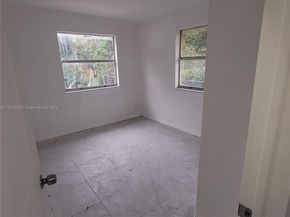 412 NW 59th St, Miami FL 33127