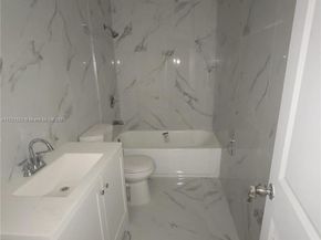 412 NW 59th St, Miami FL 33127