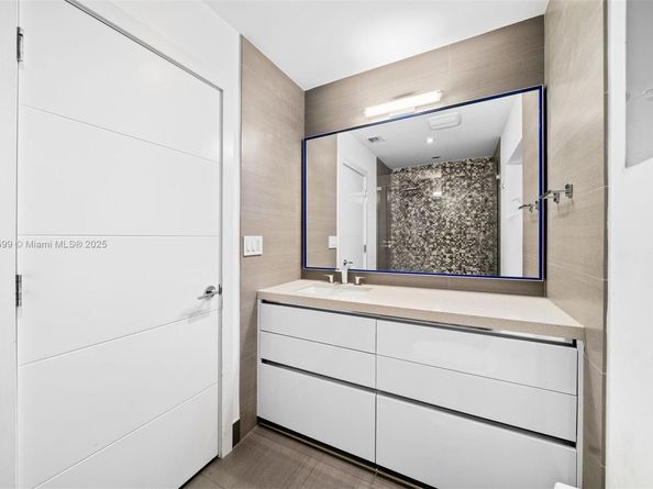 9000 Arvida Dr, Coral Gables FL 33156