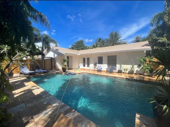 6830 NW 23rd Ter, Fort Lauderdale FL 33309