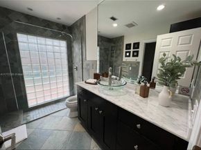 6830 NW 23rd Ter, Fort Lauderdale FL 33309