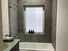 6830 NW 23rd Ter, Fort Lauderdale FL 33309