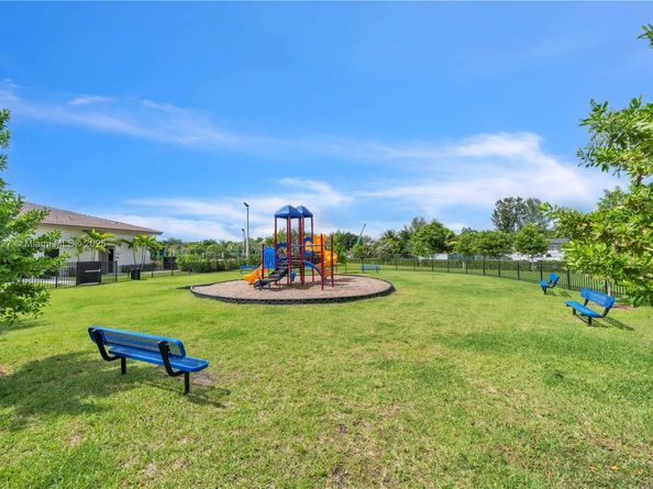 12917 NW 23rd Pl, Miami FL 33167