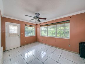 7140 Fillmore St, Hollywood FL 33024
