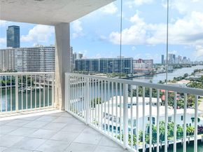 121 Golden Isles Dr 1107, Hallandale Beach FL 33009