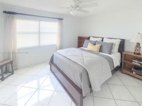 121 Golden Isles Dr 1107, Hallandale Beach FL 33009