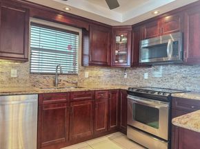 121 Golden Isles Dr 1107, Hallandale Beach FL 33009