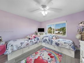 9400 NW 82nd St, Tamarac FL 33321