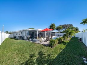 9400 NW 82nd St, Tamarac FL 33321