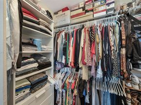 9400 NW 82nd St, Tamarac FL 33321