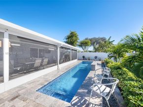 9400 NW 82nd St, Tamarac FL 33321