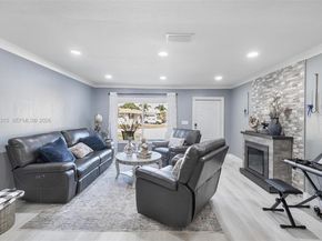 9400 NW 82nd St, Tamarac FL 33321