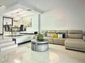 8992 Palm Tree Ln 8992, Pembroke Pines FL 33024