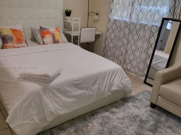 2640 NW 14th Ct, Fort Lauderdale FL 33311