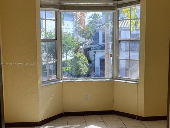 715 SW 148th Ave 604, Sunrise FL 33325