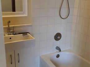 715 SW 148th Ave 604, Sunrise FL 33325