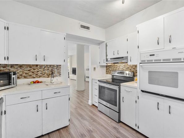 900 Bay Dr 210, Miami Beach FL 33141