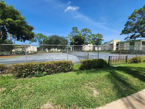 4135 NW 88th Ave 103, Coral Springs FL 33065