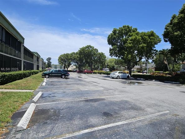 4135 NW 88th Ave 103, Coral Springs FL 33065