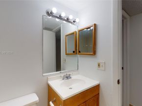 15600 SW 80th St L202, Miami FL 33193