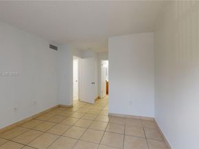 15600 SW 80th St L202, Miami FL 33193