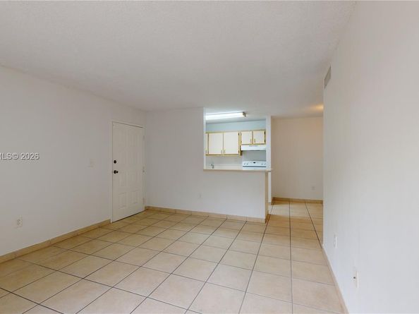15600 SW 80th St L202, Miami FL 33193