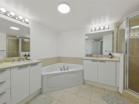 16699 Collins Ave 2009, Sunny Isles Beach FL 33160