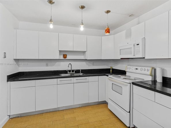 12961 SW 50th Ln, Miami FL 33175