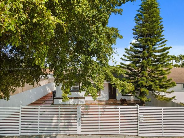 12961 SW 50th Ln, Miami FL 33175