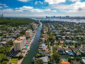2105 Arch Creek Dr, North Miami FL 33181