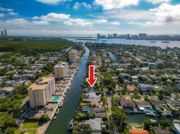 2105 Arch Creek Dr, North Miami FL 33181