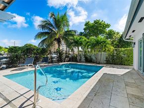2105 Arch Creek Dr, North Miami FL 33181