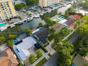 2105 Arch Creek Dr, North Miami FL 33181