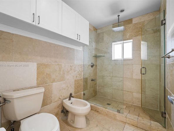 2105 Arch Creek Dr, North Miami FL 33181