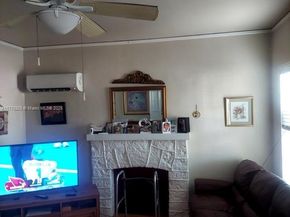 1922 SW 3rd St, Miami FL 33135