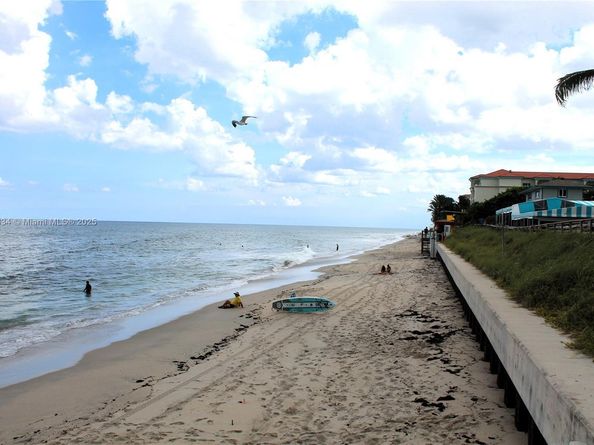 4001 S Ocean Blvd 103, South Palm Beach FL 33480