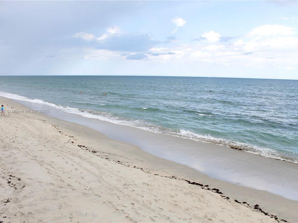 4001 S Ocean Blvd 103, South Palm Beach FL 33480